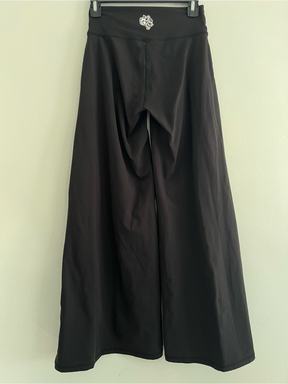 Darc Sport Size Small “Finite Flame Wide Energy Pants in Black” EUC